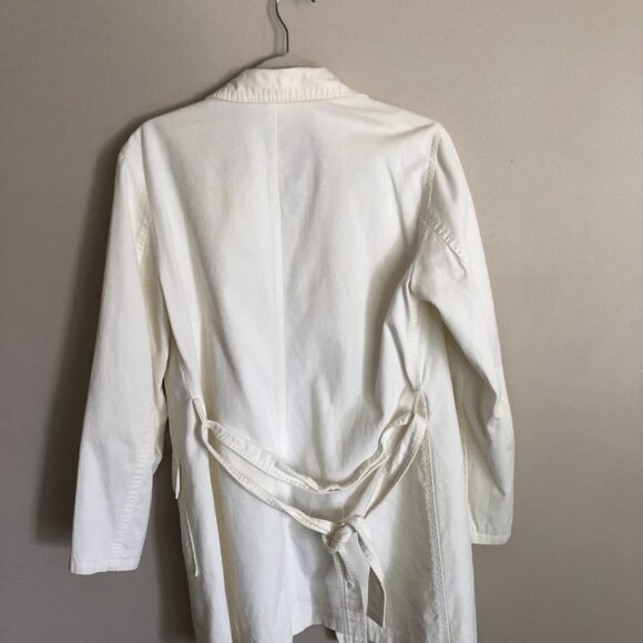 Reitmans cream coloured trench coat - Picture 6 of 6